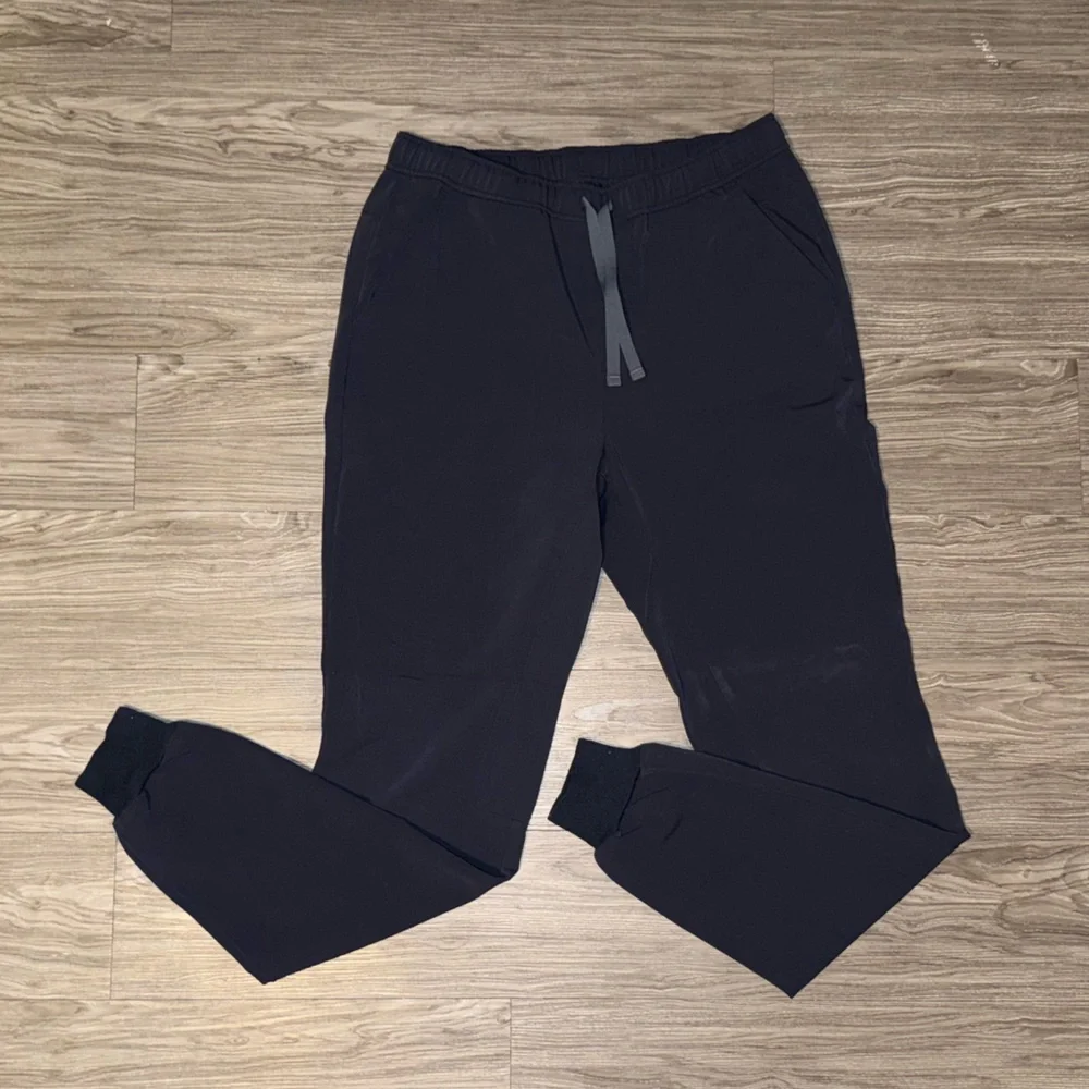 Figs Men's navy Jogger Track Pants with Drawstring